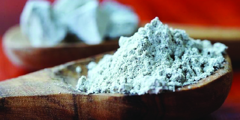 Ancient Clay, Modern Science: How Bentonite May Help Your Gut Recover After Antibiotics